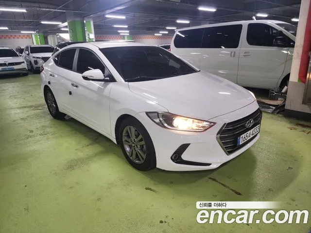 Hyundai AVANTE 2016 — photo 1