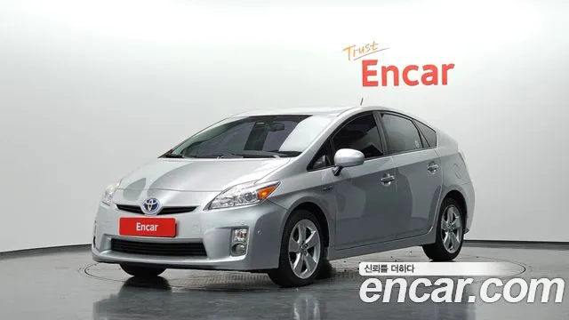 Toyota Prius 2011 — photo 1