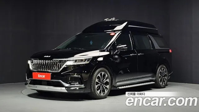 Kia Canival 2021 — photo 1