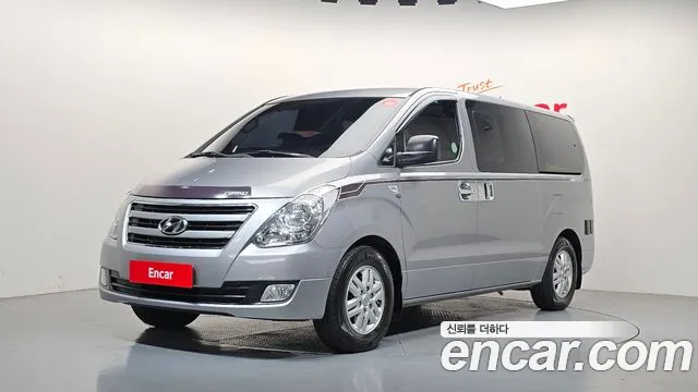 Hyundai Starex 2016 — photo 1