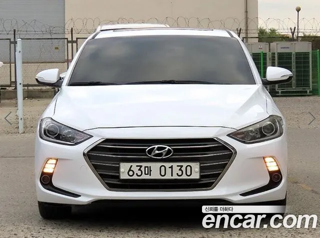 Hyundai AVANTE 2016 — photo 1