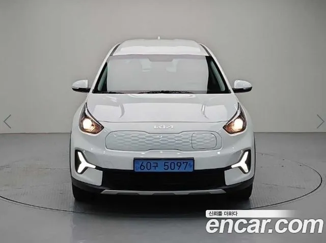 Kia Niro 2024 — photo 1