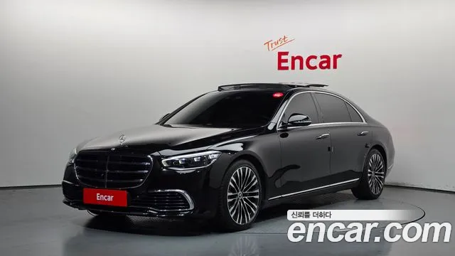Mercedes-Benz S-Class 2023 — photo 1