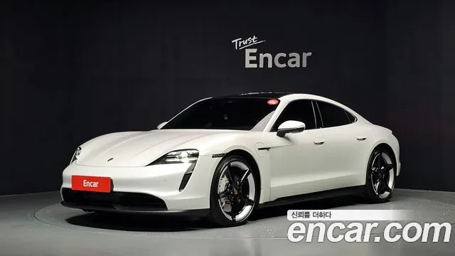 Porsche Taycan 2021 — photo 1
