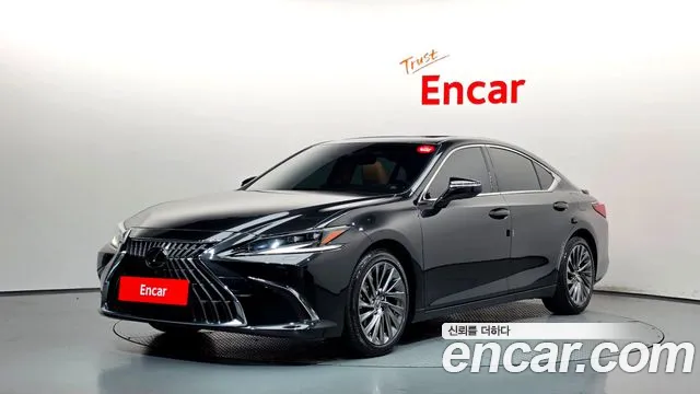 Lexus ES 2024 — photo 1