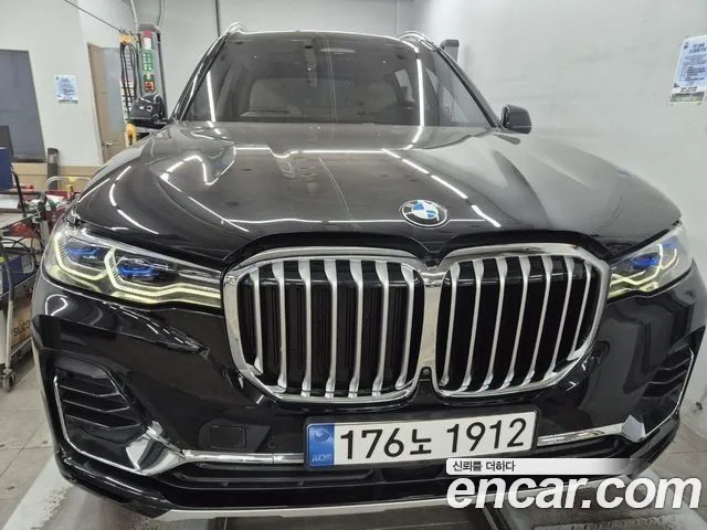 BMW X7 2022 — photo 1