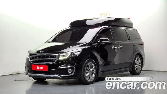 Kia Canival 2017 — photo 1