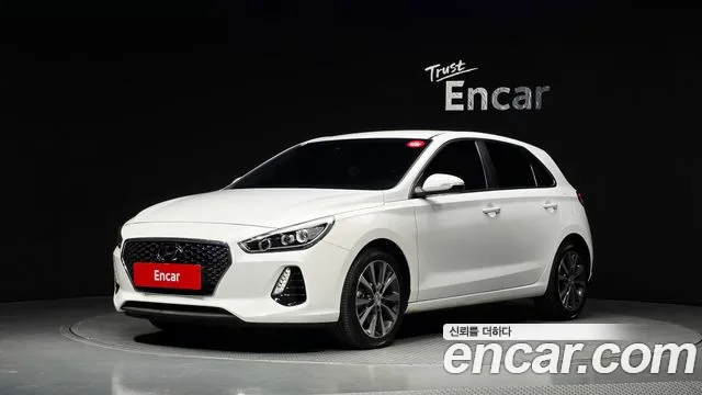 Hyundai i30 2018 — photo 1
