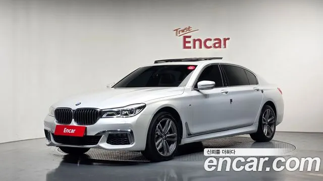 BMW 7-Series 2018 — photo 1