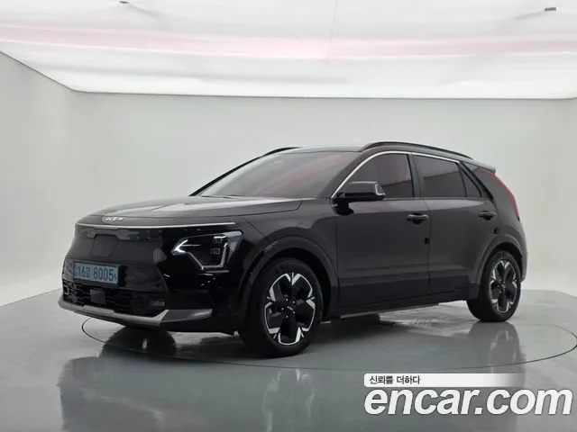 Kia Niro 2023 — photo 1
