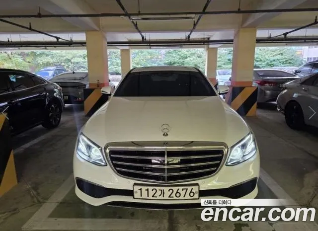 Mercedes-Benz E-Class 2020 — photo 1