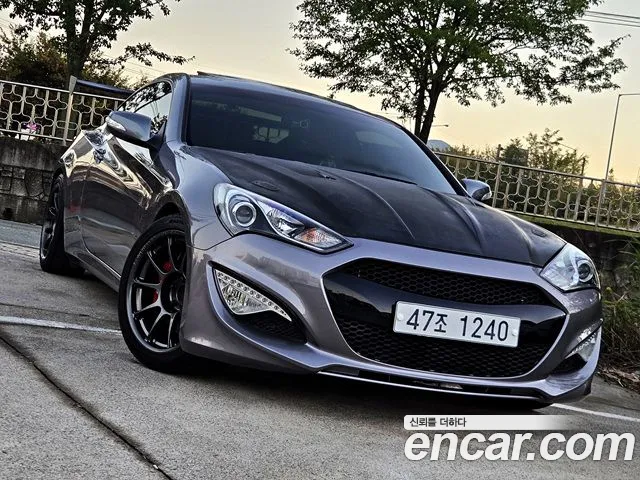 Hyundai Genesis 2009 — photo 1