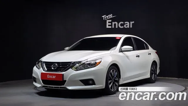 Nissan Altima 2018 — photo 1
