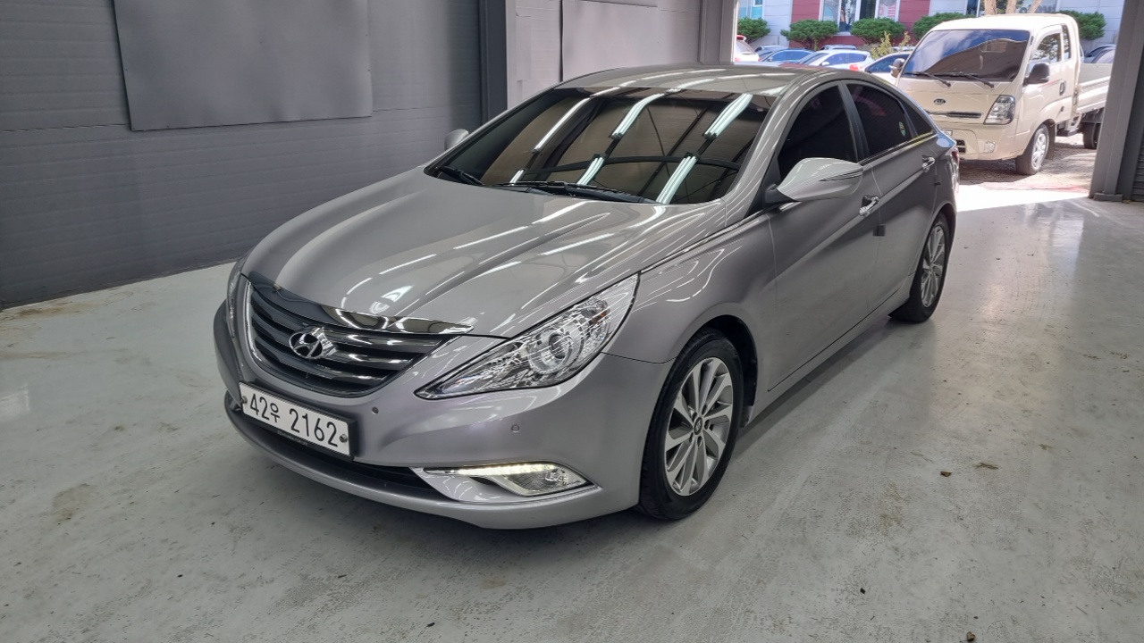 Hyundai Sonata 2014 — photo 1
