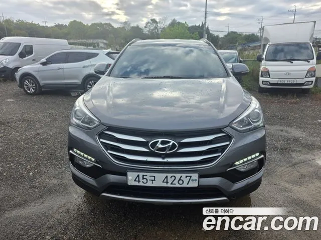 Hyundai Santafe 2017 — photo 1