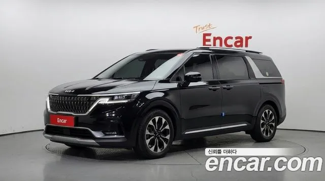Kia Canival 2022 — photo 1