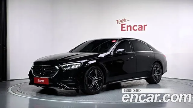 Mercedes-Benz E-Class 2026 — photo 1