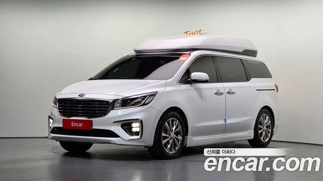 Kia Canival 2019 — photo 1