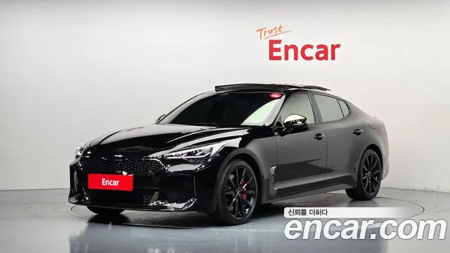 Kia Stinger 2023 — photo 1
