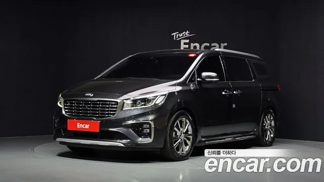 Kia Canival 2020 — photo 1