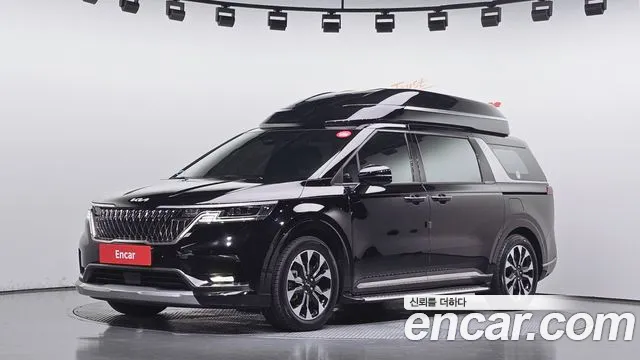 Kia Canival 2023 — photo 1