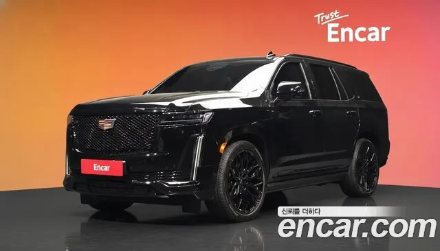 Cadillac Escalade 2023 — photo 1
