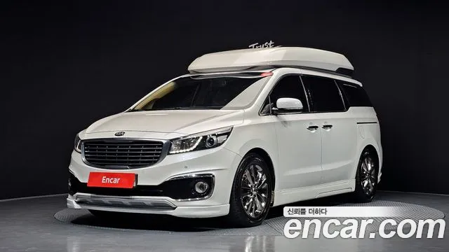 Kia Canival 2016 — photo 1
