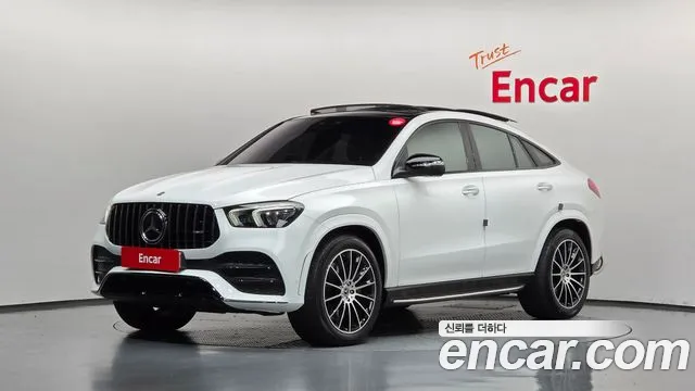 Mercedes-Benz GLE-Class 2022 — photo 1