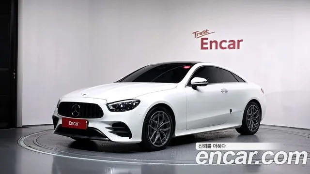 Mercedes-Benz E-Class 2023 — photo 1