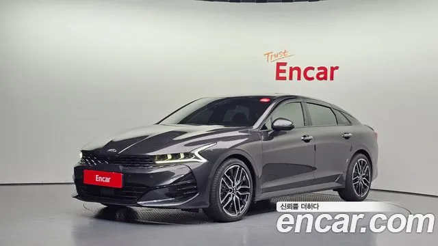 Kia K5 2021 — photo 1