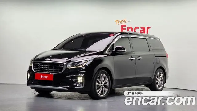 Kia Canival 2020 — photo 1