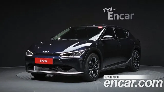 Kia EV6 2023 — photo 1