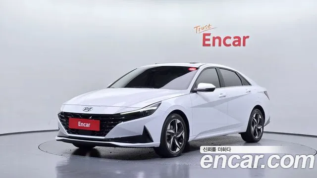 Hyundai AVANTE 2023 — photo 1