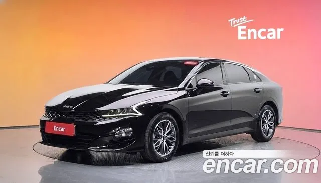 Kia K5 2023 — photo 1