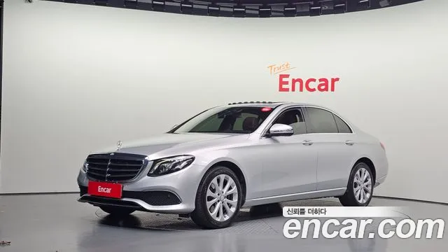 Mercedes-Benz E-Class 2017 — photo 1