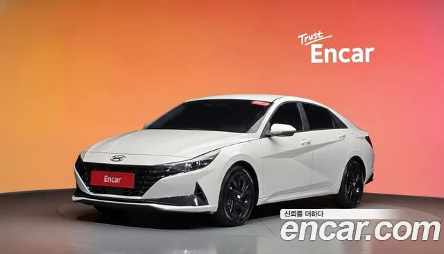 Hyundai AVANTE 2023 — photo 1