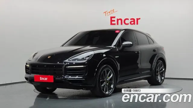 Porsche Cayenne 2021 — photo 1