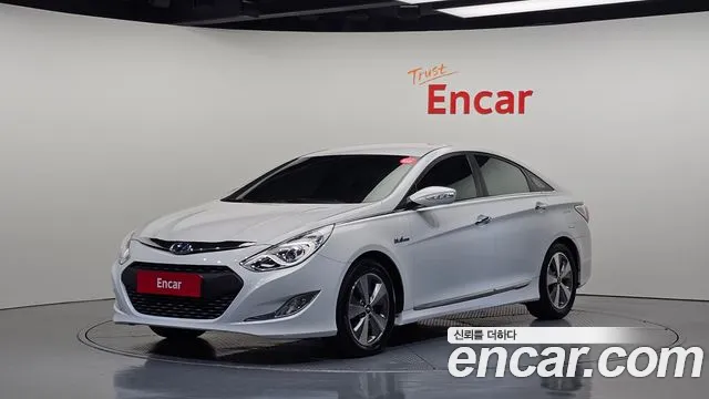 Hyundai Sonata 2012 — photo 1