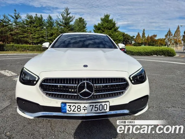 Mercedes-Benz E-Class 2021 — photo 1
