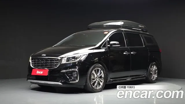 Kia Canival 2020 — photo 1