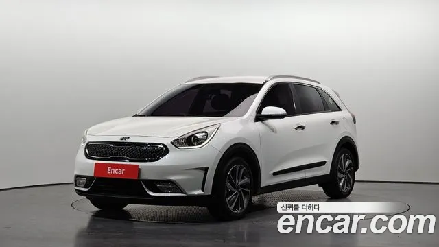 Kia Niro 2017 — photo 1