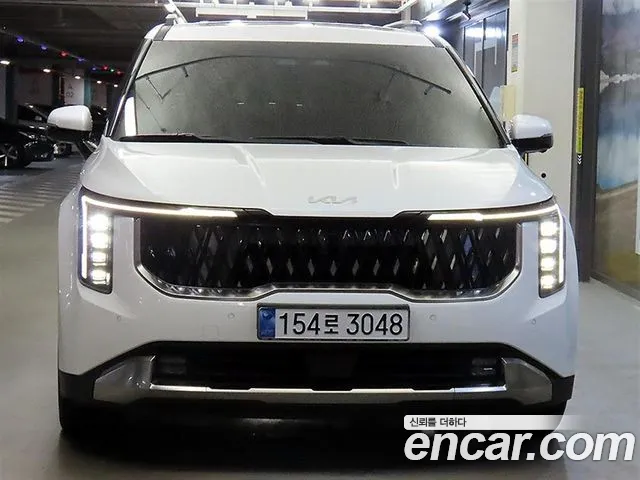 Kia Canival 2025 — photo 1