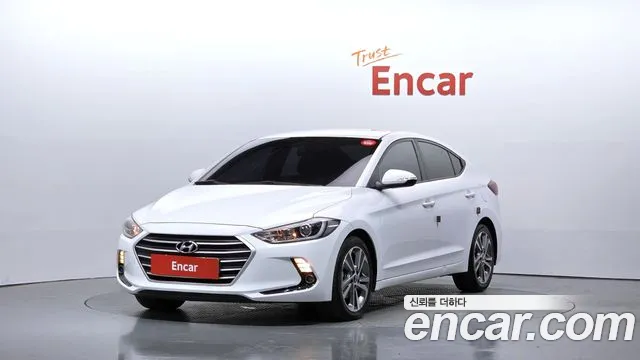Hyundai AVANTE 2018 — photo 1