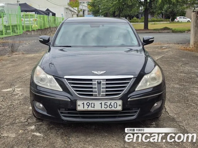 Hyundai Genesis 2010 — photo 1