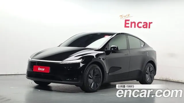 Tesla Model Y 2026 — photo 1
