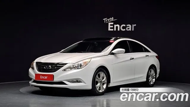 Hyundai Sonata 2011 — photo 1