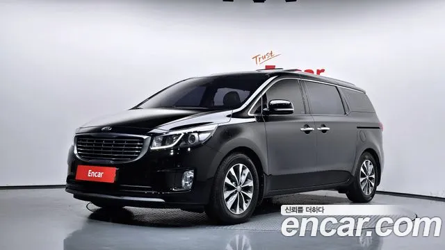 Kia Canival 2018 — photo 1