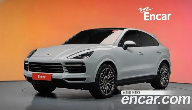 Porsche Cayenne 2022 — photo 1
