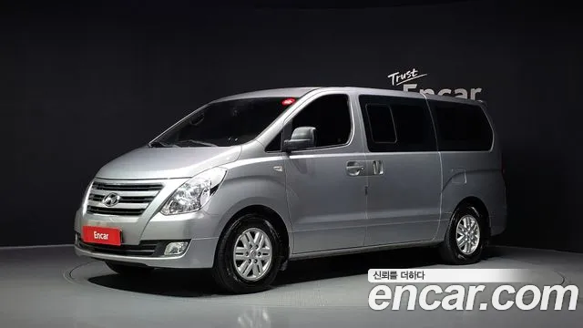 Hyundai Starex 2017 — photo 1