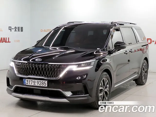 Kia Canival 2021 — photo 1